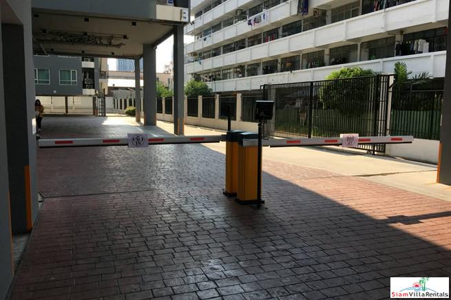 Regent Home 81 | Two Bedroom Pool View Condo for Rent in On Nut