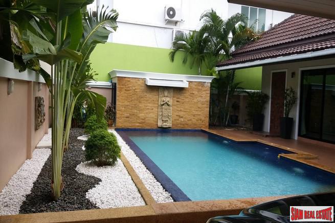 Large Two Bedroom Pool Villa in the Convenient Saiyuan Area of Rawai