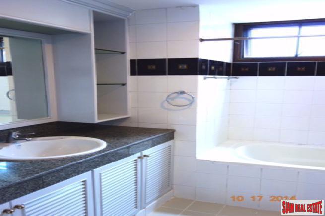 Runesu Thonglor 5