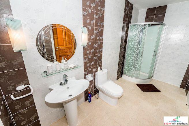 Platinum Residence | Private Three Bedroom Pool Villa for Rent in Convenient Area of Rawai