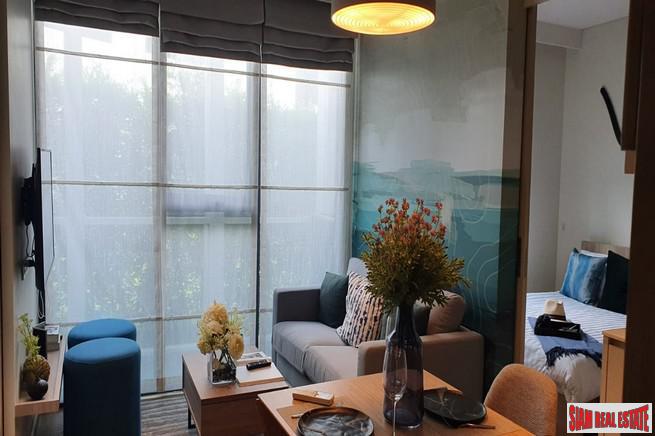 New Studio, 1 Bed and 2 Beds Condo Development Overlooking Laguna Phuket Golf Course