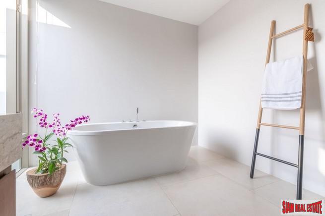 Ultra Modern Single Storey Pool Villas in New Cherng Talay Development