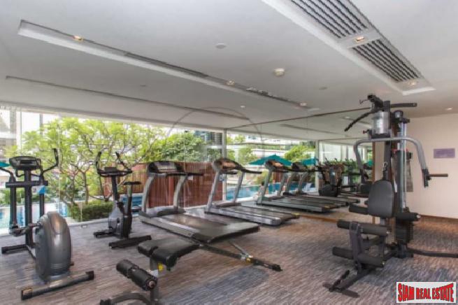 Prasanmitr Condominium