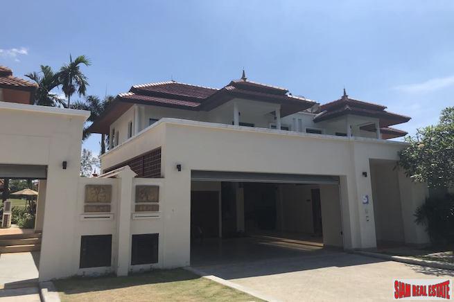 Laguna Townhomes | Private Pool and Golf Course Views from this Elegant Three Bedroom Townhome for Sale
