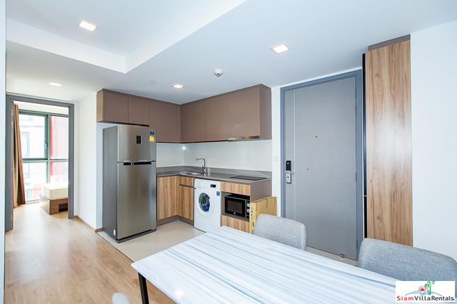 Taka Haus Ekamai 12 | Nicely Decorated and Fully Furnished Two Bedroom Condo for Rent