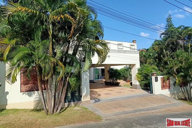 Extra Large Three Bedroom House for Sale in Chalong with Private Pool and Roof Top Terrace
