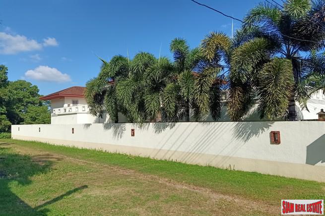 Extra Large Three Bedroom House for Sale in Chalong with Private Pool and Roof Top Terrace