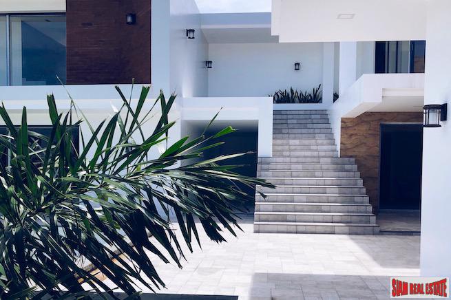 Sea View Prestigious Six Bedroom Pool Villa for Sale in New Kamala Development