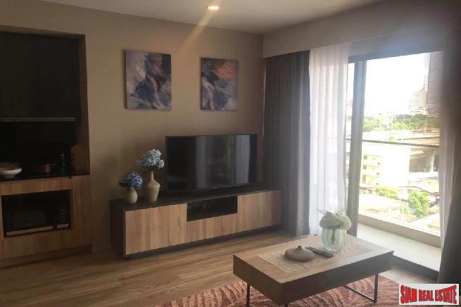 Blossom Condo @ Sathorn-Charoenrat