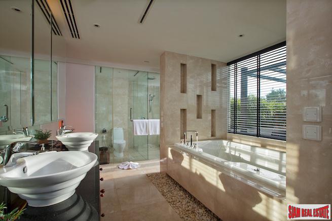 The Waterfront Royal Villas | Five Bedroom Luxury House with 23m Private Boat Berth for Sale