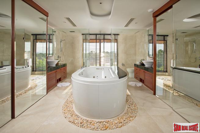 The Waterfront Royal Villas | Five Bedroom Luxury House with 23m Private Boat Berth for Sale