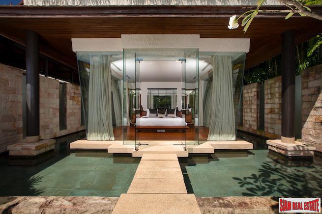The Waterfront Royal Villas | Five Bedroom Luxury House with 23m Private Boat Berth for Sale