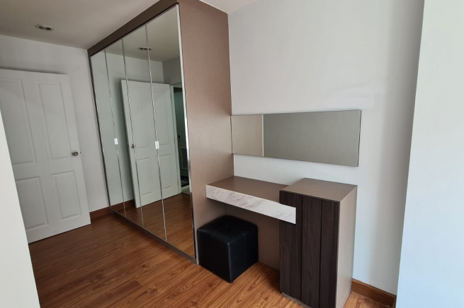 5 Star Condominium Project 2
