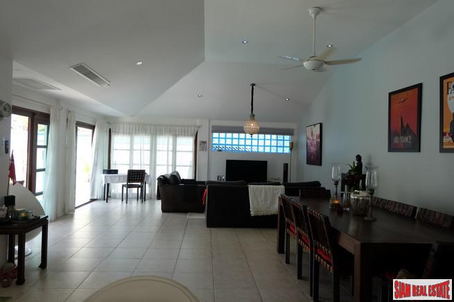 Loch Palm Cove | Large Courtyard Design Three Bedroom Pool Villa for Rent-2