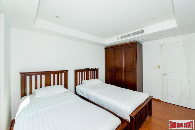 Kata Ocean View Condominium