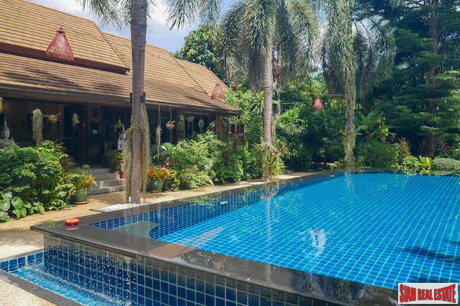 Mission Hills Tropics | Four Bedroom House with Large Gardens & Private Gardens for Sale-0