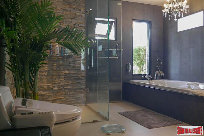 Loch Palm Courtyard Villas | Large Well Maintained Three Bedroom Villa with Large Private Swimming Pool