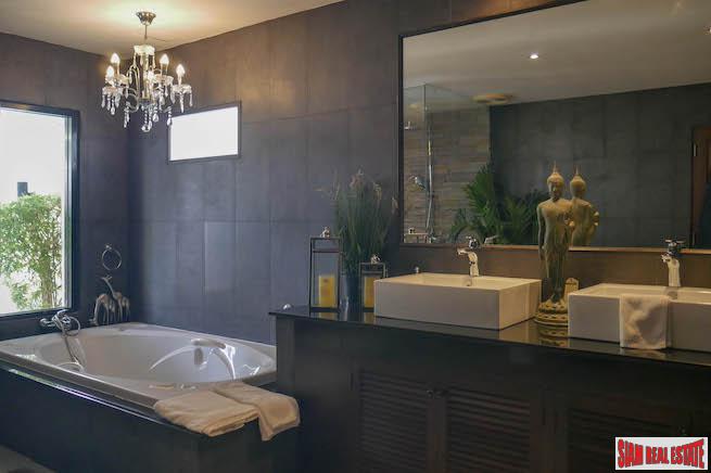 Loch Palm Courtyard Villas | Large Well Maintained Three Bedroom Villa with Large Private Swimming Pool