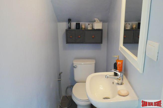 Stylish Four Bedroom Kathu House for Sale with Green Views - Great Location