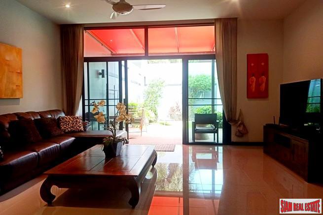 Saiyuan Estate | Nice Two Bedroom Corner Unit with Extra Space and Windows for Sale in Rawai