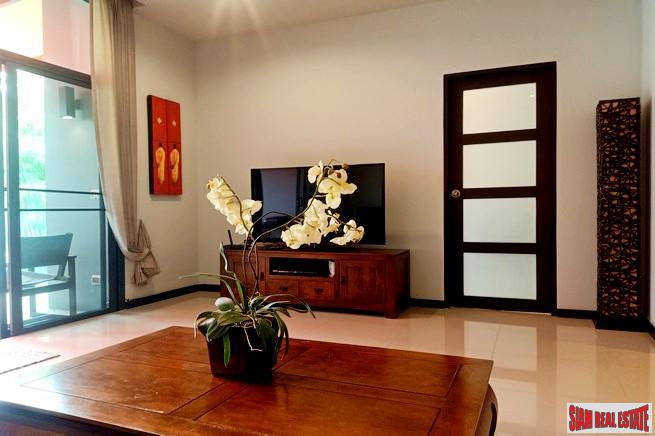 Saiyuan Estate | Nice Two Bedroom Corner Unit with Extra Space and Windows for Sale in Rawai