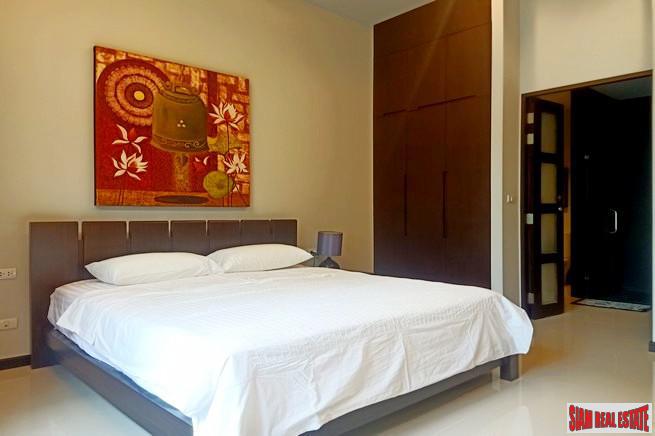 Saiyuan Estate | Nice Two Bedroom Corner Unit with Extra Space and Windows for Sale in Rawai