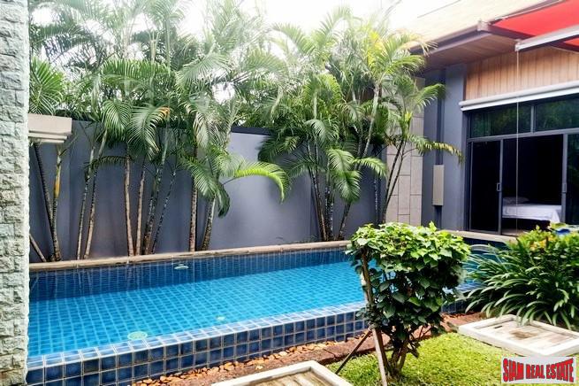 Saiyuan Estate | Nice Two Bedroom Corner Unit with Extra Space and Windows for Sale in Rawai