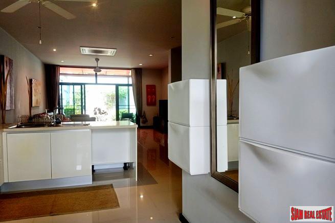 Saiyuan Estate | Nice Two Bedroom Corner Unit with Extra Space and Windows for Sale in Rawai