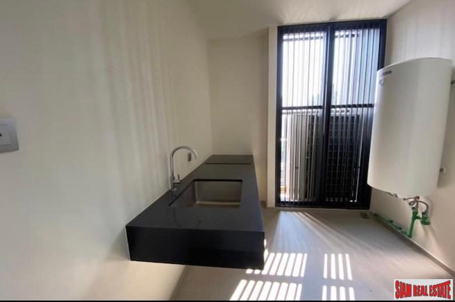 Beatniq Sukhumvit 32 | Two Bedroom + 1 Study room Condo for Rent with Unblocked City Views in Thong Lo