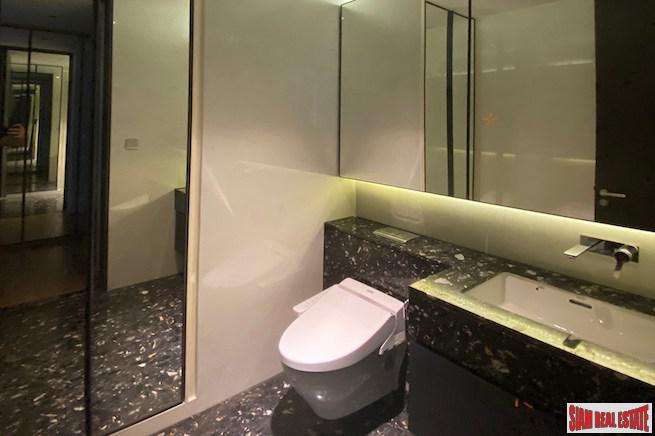 Beatniq Sukhumvit 32 | Two Bedroom + 1 Study room Condo for Rent with Unblocked City Views in Thong Lo