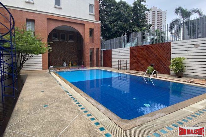 Wora Sukhumvit 49