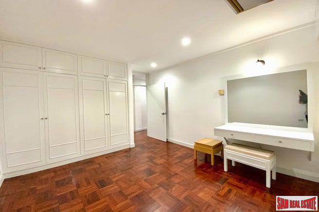 Wora Sukhumvit 49