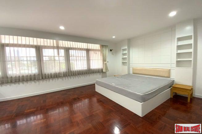Wora Sukhumvit 49