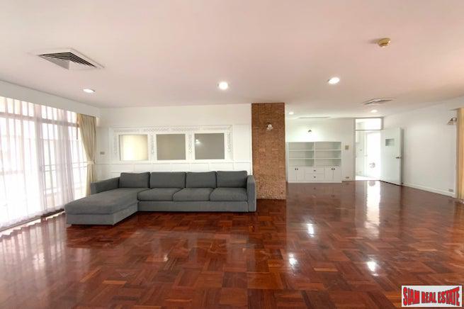 Wora Sukhumvit 49