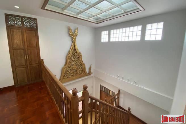 Four Bedroom Pet Friendly House for Rent Near BTS National Stadium-14