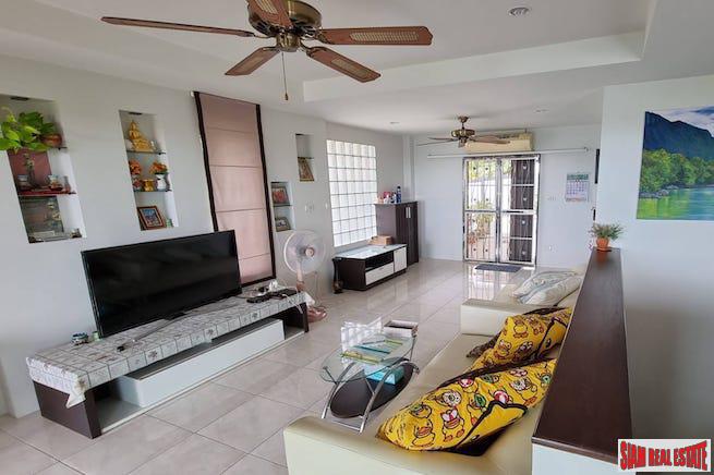 Two Villas with Private Pools and Quiet Garden Settings for Sale in Chalong