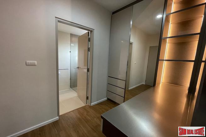 The Edition rama 9 Pattanakarn | Large Three Bedroom House with Private Plunge Pool + Extras for Rent-17