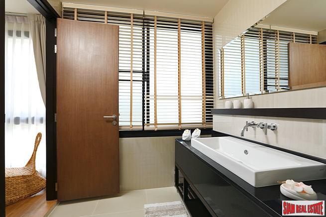 Laguna Park Phase 1 | Large Three Storey Three Bedroom Townhouse with Roof Terrace for Sale-12