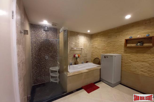 Bel Air Condominium | Huge 149 sqm Two Bedroom Condo with Partial Sea Views from the Balcony for Sale in Ao Makham