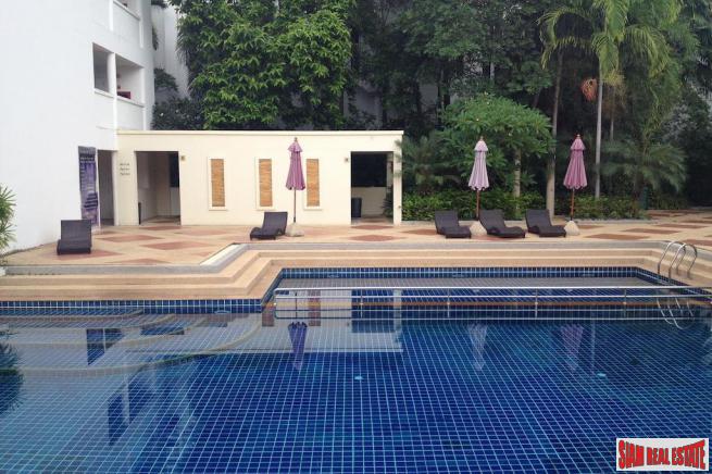 Bel Air Condominium | Huge 149 sqm Two Bedroom Condo with Partial Sea Views from the Balcony for Sale in Ao Makham