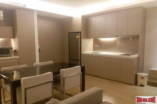 Mode Sukhumvit 61 | Big One Bedroom for Rent in a Low Rise Building Near BTS Ekkamai
