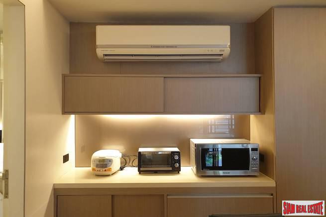 Mode Sukhumvit 61 | Big One Bedroom for Rent in a Low Rise Building Near BTS Ekkamai