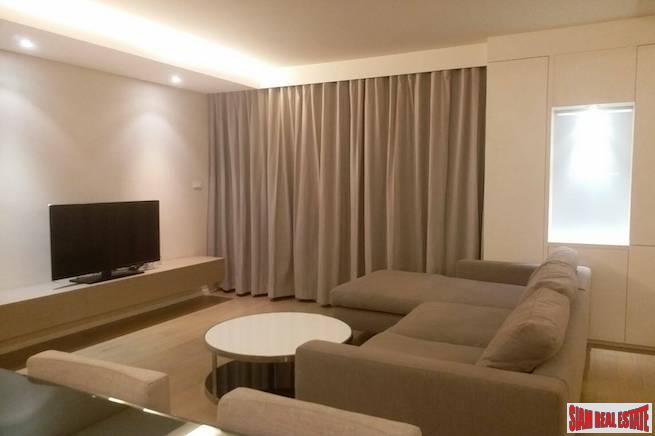 Mode Sukhumvit 61 | Big One Bedroom for Rent in a Low Rise Building Near BTS Ekkamai