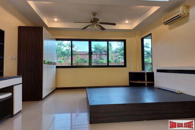 Nice Three Bedroom Single Storey House with Spacious Yard for Sale in Mission Hills