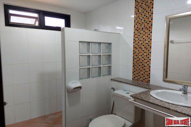 Nice Three Bedroom Single Storey House with Spacious Yard for Sale in Mission Hills