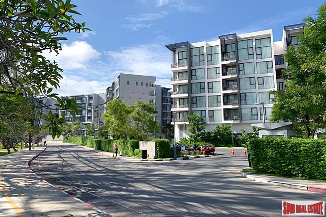 Cassia Residences | Bright Two Bedroom Condo with Lagoon Views for Sale in Laguna-24
