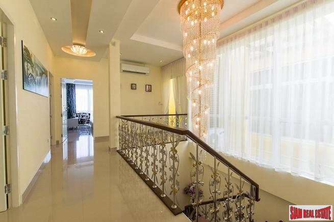 Platinum Residence | Bright & Spacious Five Bedroom Pool Villa for Sale in a Gated Rawai Complex-17