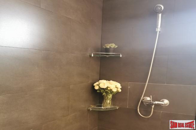Las Colinas | Elegant & Spacious Two Bedroom Condo for Rent in Asoke