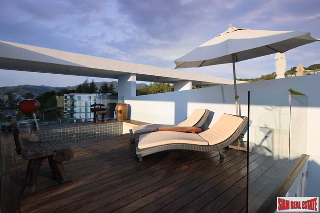 Absolute Twin Sands | Fantastic One Bedroom Penthouse with 180 Degree Sea Views for Sale in Patong