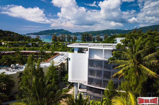 Absolute Twin Sands | Fantastic One Bedroom Penthouse with 180 Degree Sea Views for Sale in Patong